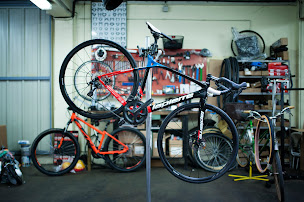 Photo n°42 de CITY BIKE SHOP - VELOLAND LIBOURNE à Libourne (Magasin de motos)