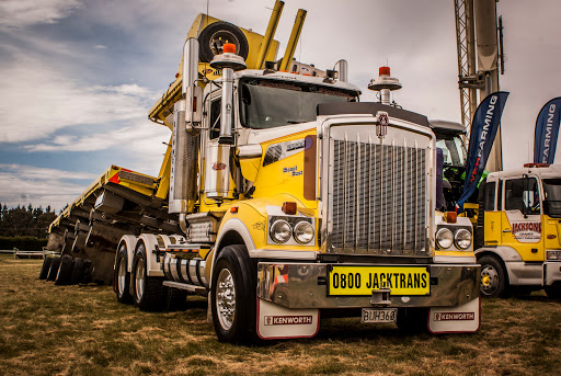 Jacksons Cranes and Heavy Haulage