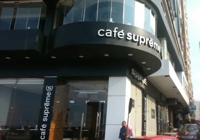 Photos of Caf&eacute; Supreme