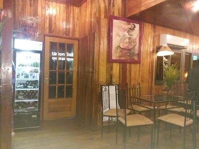 Photos of L&acute; Exoty&acute;s (La Caba&ntilde;a)