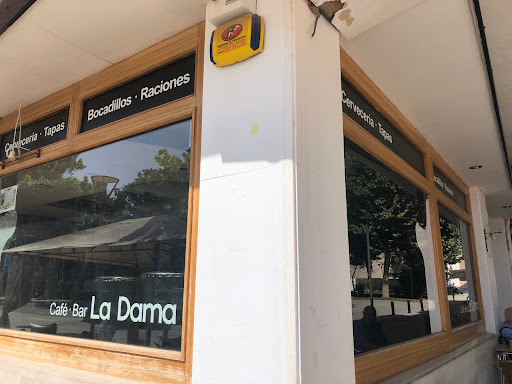 La Dama bar cafe - Thumbnail