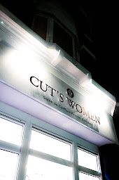 Photo n°15 de Cut's Women à Lille (Maquilleur.euse)
