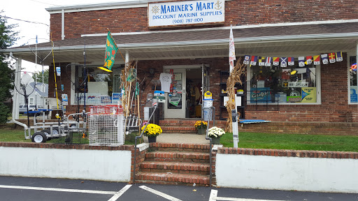Mariner's Mart - Visual