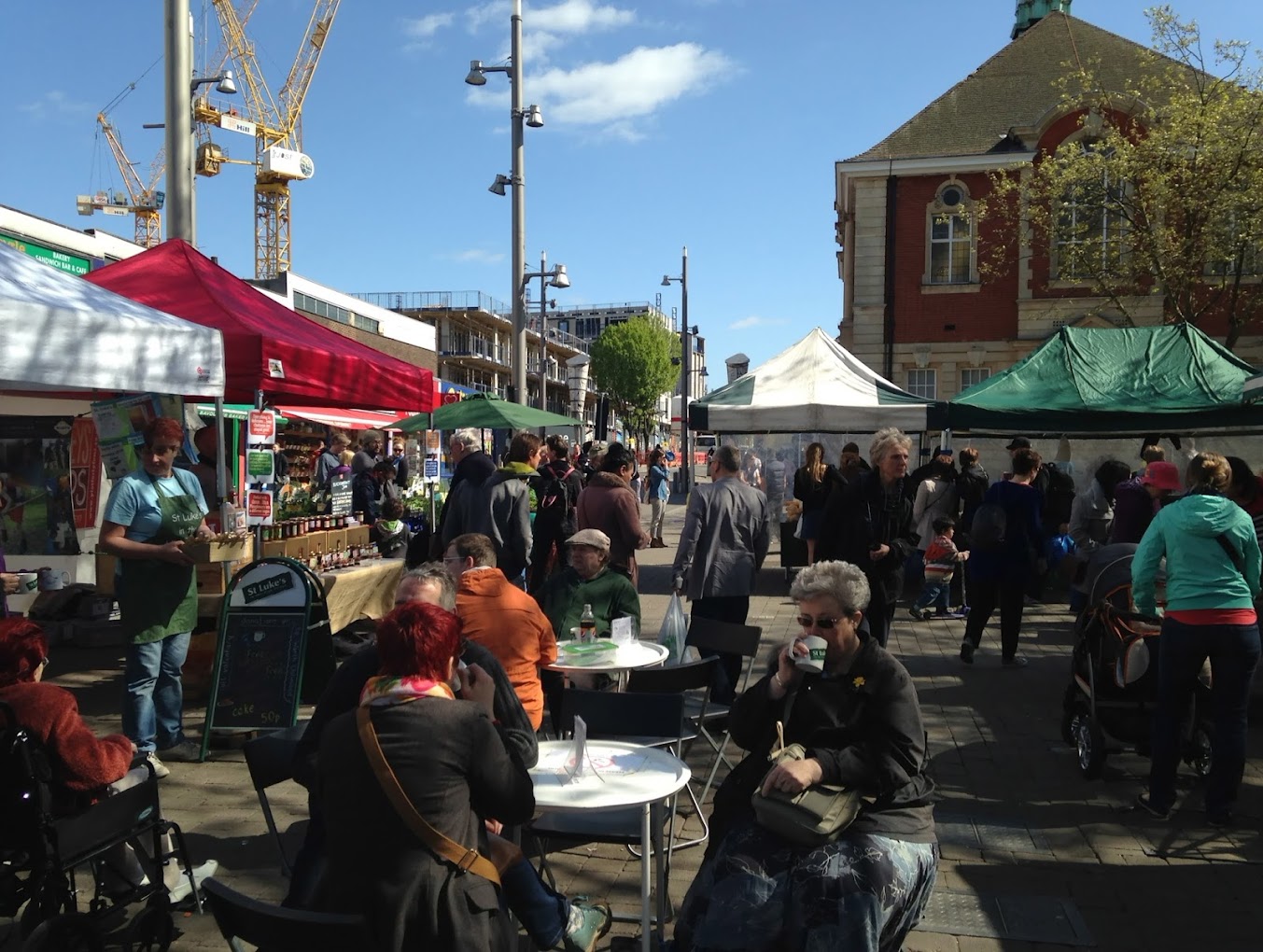 Discover the laid-back Sunday markets of London in our latest blog post. From the vintage finds of Brick Lane Market to the global flavors of Brixton Market, we'll take you on a tour of the best markets to explore on a lazy weekend day in the city. #london #markets | Best Food Markets In London | Sunday Markets In London | Things To Do In London On Saturday | Saturday In London | Best Markets In London | Weekend Markets In London | London Markets | Borough Market | Spitalfields Market