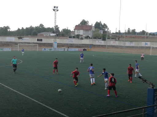 Campo De Fútbol De Melide