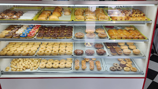 Daybreak Donuts - Visual