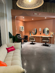 Photo n°7 de CHILL Hair Spa Salon de coiffure à Vannes (Salon de coiffure)