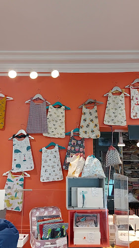 Opinii despre Les 2 Mains Gauches în Charenton-le-Pont - Magasin