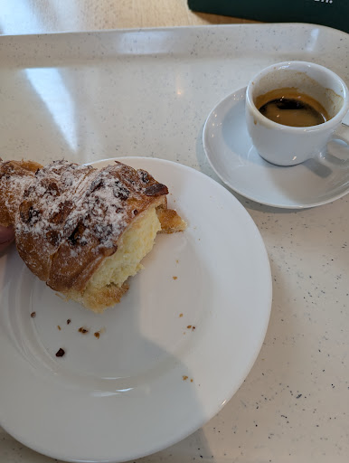 Bäckerei, Konditorei, Café, Aschaffenburg Damm "der Brotmacher" im Tegut - Thumbnail
