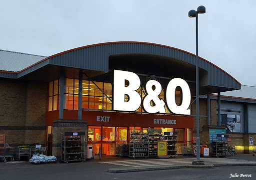 B&Q Boston