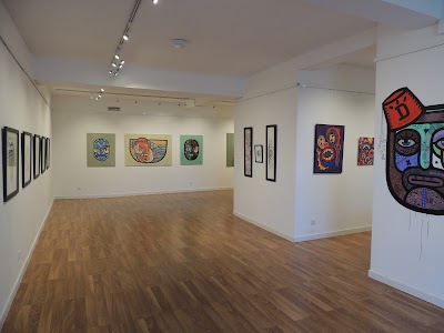Photos of Seen Art Gallery