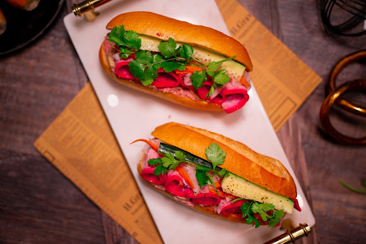Gion Banh Mi & Tea by null
