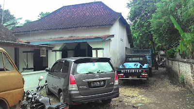 Photos of Bengkel Mobil Tonny
