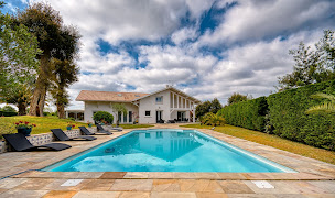 Photo n°2 de Laharrague Immobilier à Urt (Agence immobilière)