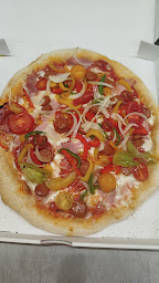 Photo n°2 de La dolce vita - pizzas traditionnelles à Laurenan (Pizzeria)