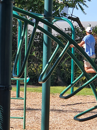 W. Fifth Street Park - Thumbnail