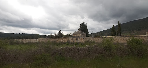 Cementerio Vinuesa Logo