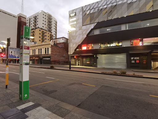 Wellington St Perth Stn Eastbound - Thumbnail