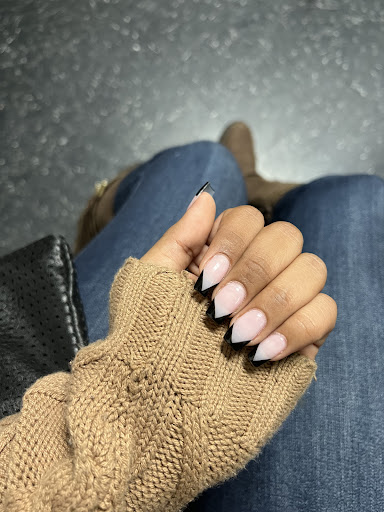 Pinky’s Nails 4 Gallery - United States