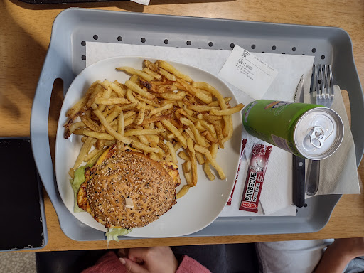 Photo 2 - 786 - Le Mans I Brasserie & Burger