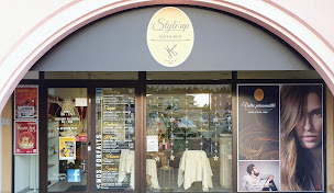 Photo n°1 de STYLE'UP à Lattes (Salon de coiffure)