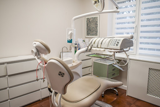 Klinika Stomatologiczna Zbigniew Kowalik | Dentysta Bielany, Stomatologia dziecięca | WarsawDental.pl