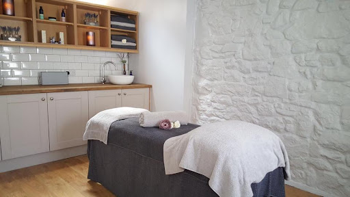 Radhika Jay Beauty - St Ives