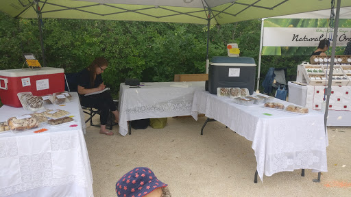 East St. Paul Farmers' Market - Thumbnail