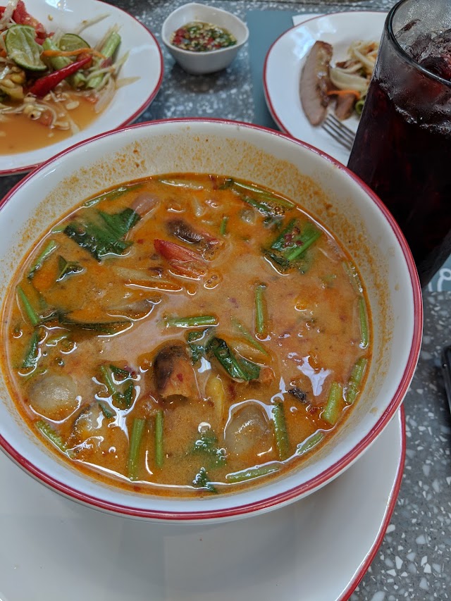 Lay Lao at Iconsiam