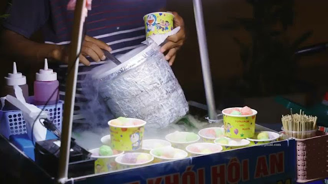Chùa Cầu by null