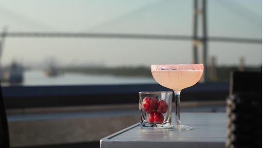Top Deck Bar - Thumbnail