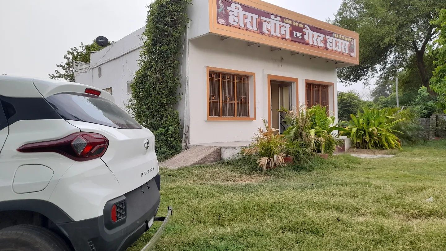 Hira Homestay