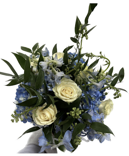 Arely's Flowers Plants & Gifts Richmond - Thumbnail