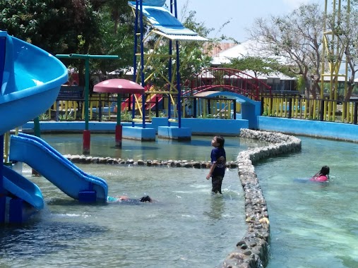 WaterBoom, Author: Dara Humayr