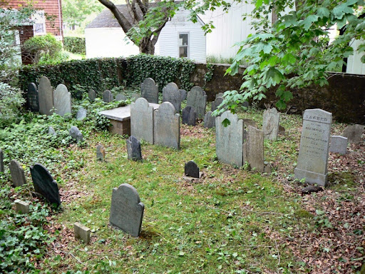 JONATHAN EASTON BURIAL GROUND - Thumbnail