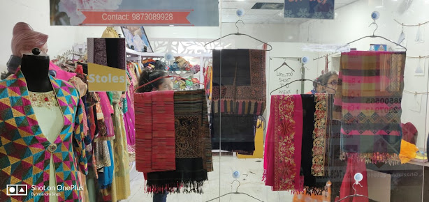 Meenal Creations - Fashion Studio (Boutique in Crossing Republik | Gaur City) thumbnail