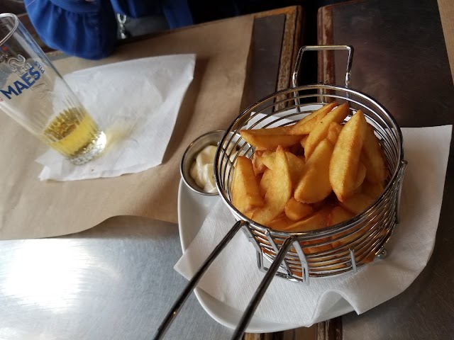 Le Bar parallèle