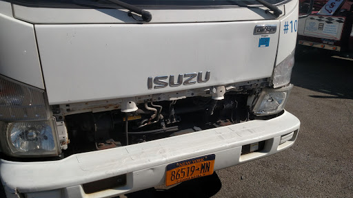 Pete's Towing & Autobody Gallery - United States