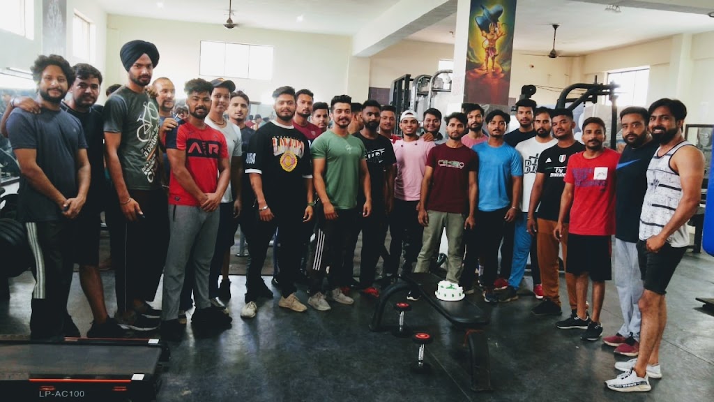 No Limits Fitness Unisex Gym