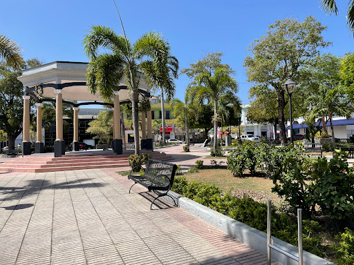 Barahona Central Park - Thumbnail