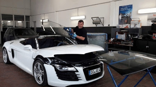 AutoglasXpert Austausch Reparatur Sonnenschutzfolie Ihr Autoglas Fachmann für Rund um Verglasung
