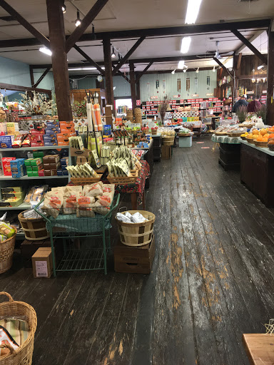 Aspetuck Valley Apple Barn - Thumbnail