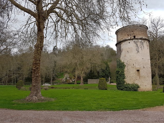 Château De Bourbilly