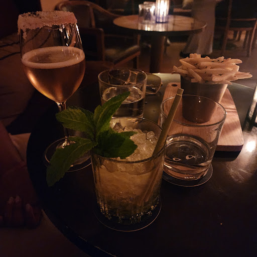 Evening Bar - Visual