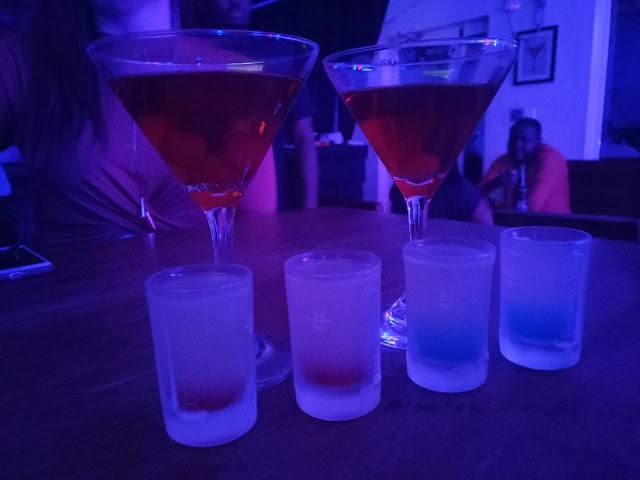 Bar Bar