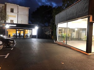 Photo n°10 de Garage Tino Grassi - Renault / Dacia à Marseille (Atelier de mécanique automobile)