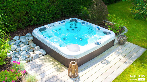 Photo de Aquilus Piscines et Spas Chartres à Arrou (28290)