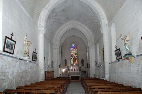 Église Saint-Pierre de Thénac Gallery - France