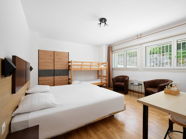 Hôtel Bon Port by null