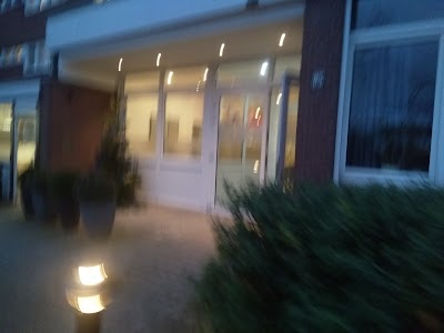 Median Therapiezentrum Haus Dondert Dusseldorf District North Rhine Westphalia 49 2832 95340